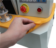 數顯式人造板萬能材料試驗機的特點