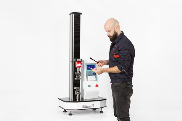 拉力機金屬小變形引伸計的使用