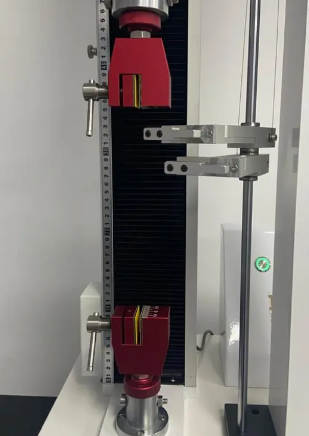 拉力機對材料性能的測試